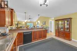 307 GOLFVIEW DRIVE | Amherstburg Ontario | Slide Image Seven