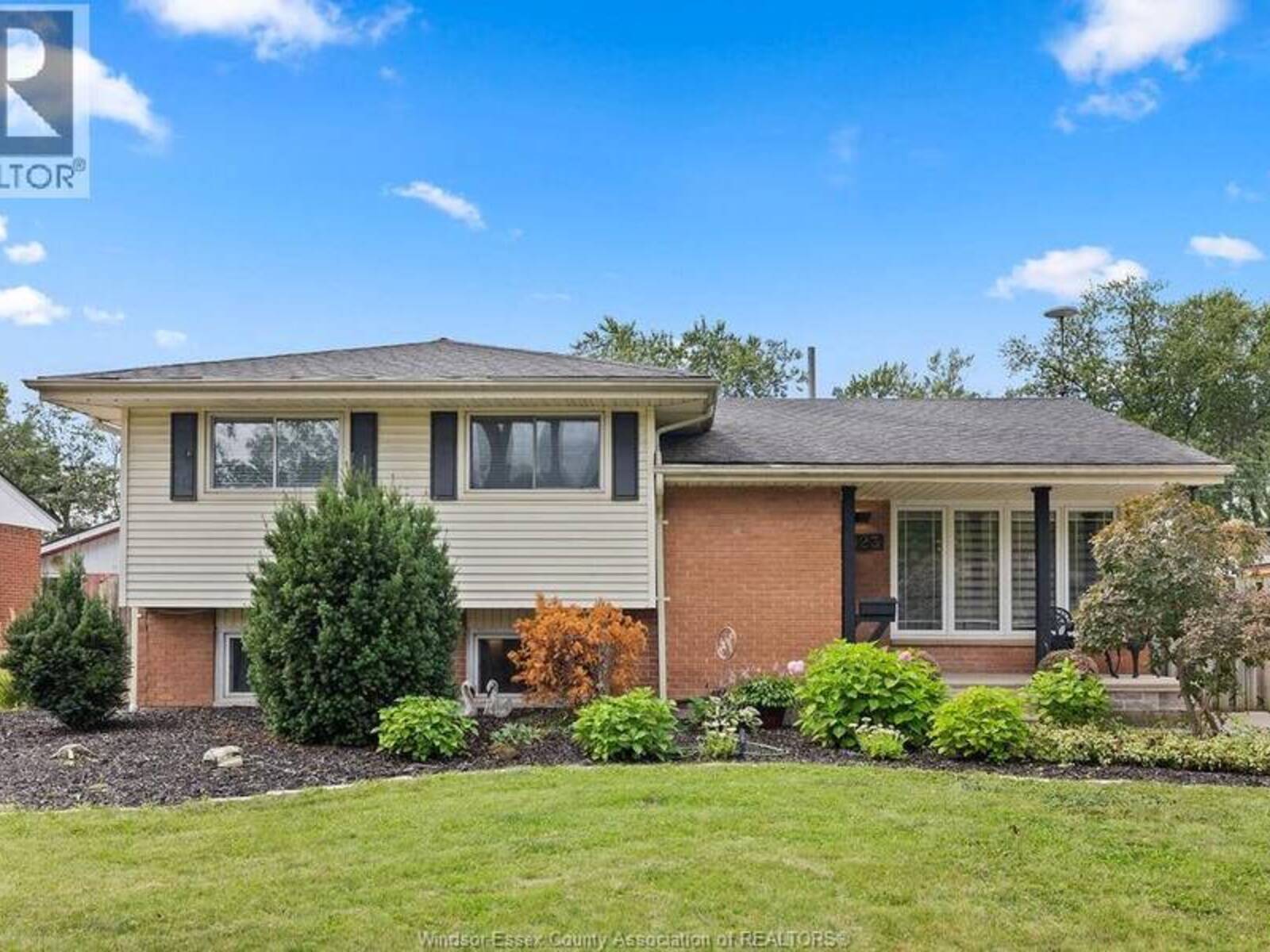 1023 MARJORIE DRIVE, Windsor, Ontario N8S 4A2