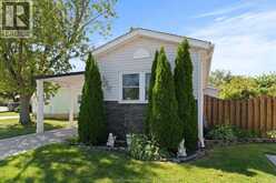 52 PARKSIDE DRIVE | Essex Ontario | Slide Image Two