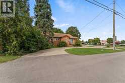 1653 LESPERANCE | Tecumseh Ontario | Slide Image Three