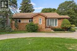 1653 LESPERANCE | Tecumseh Ontario | Slide Image Thirty-two