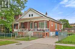 539 BROCK STREET | Windsor Ontario | Slide Image Four