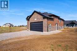 47 Bloomington WAY | Chatham Ontario | Slide Image Thirty