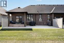 450 BRUNMAR CRESCENT | Belle River Ontario | Slide Image Nine