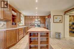 323 COUNTY RD 27 East | Kingsville Ontario | Slide Image Thirteen