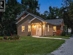458 COUNTY RD 34 West Kingsville Ontario, N8M 2X5