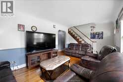 7275 WYANDOTTE | Windsor Ontario | Slide Image Twelve