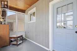 1023 HALL AVENUE | Windsor Ontario | Slide Image Eight