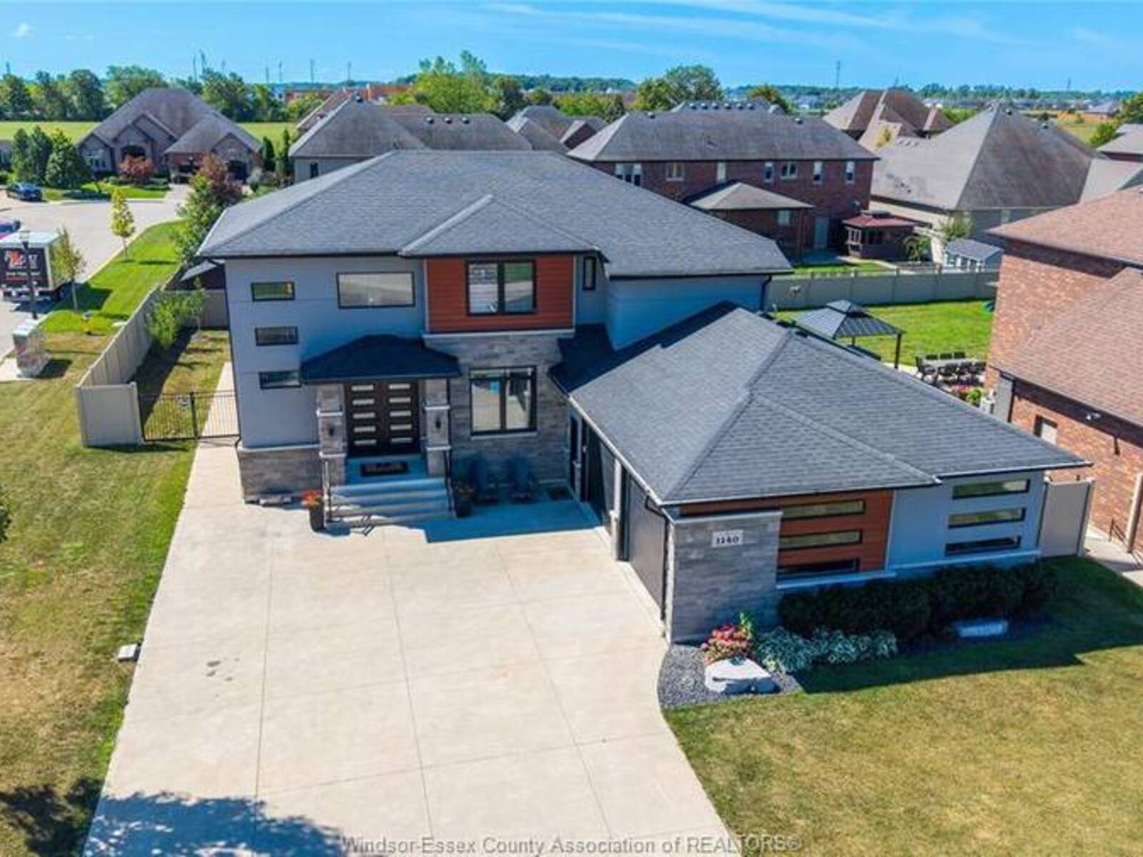 1140 REGENCY CRESCENT, Belle River, Ontario N8L 0W6