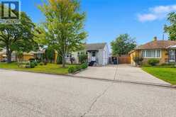 1449 REDWOOD AVENUE | Windsor Ontario | Slide Image Three