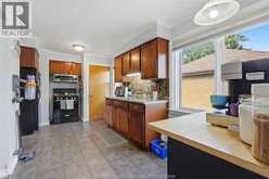 1449 REDWOOD AVENUE | Windsor Ontario | Slide Image Nine