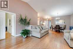 13 Leonard Dr | Kingsville Ontario | Slide Image Four