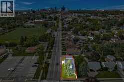 306 FOCH | Windsor Ontario | Slide Image Twenty-eight