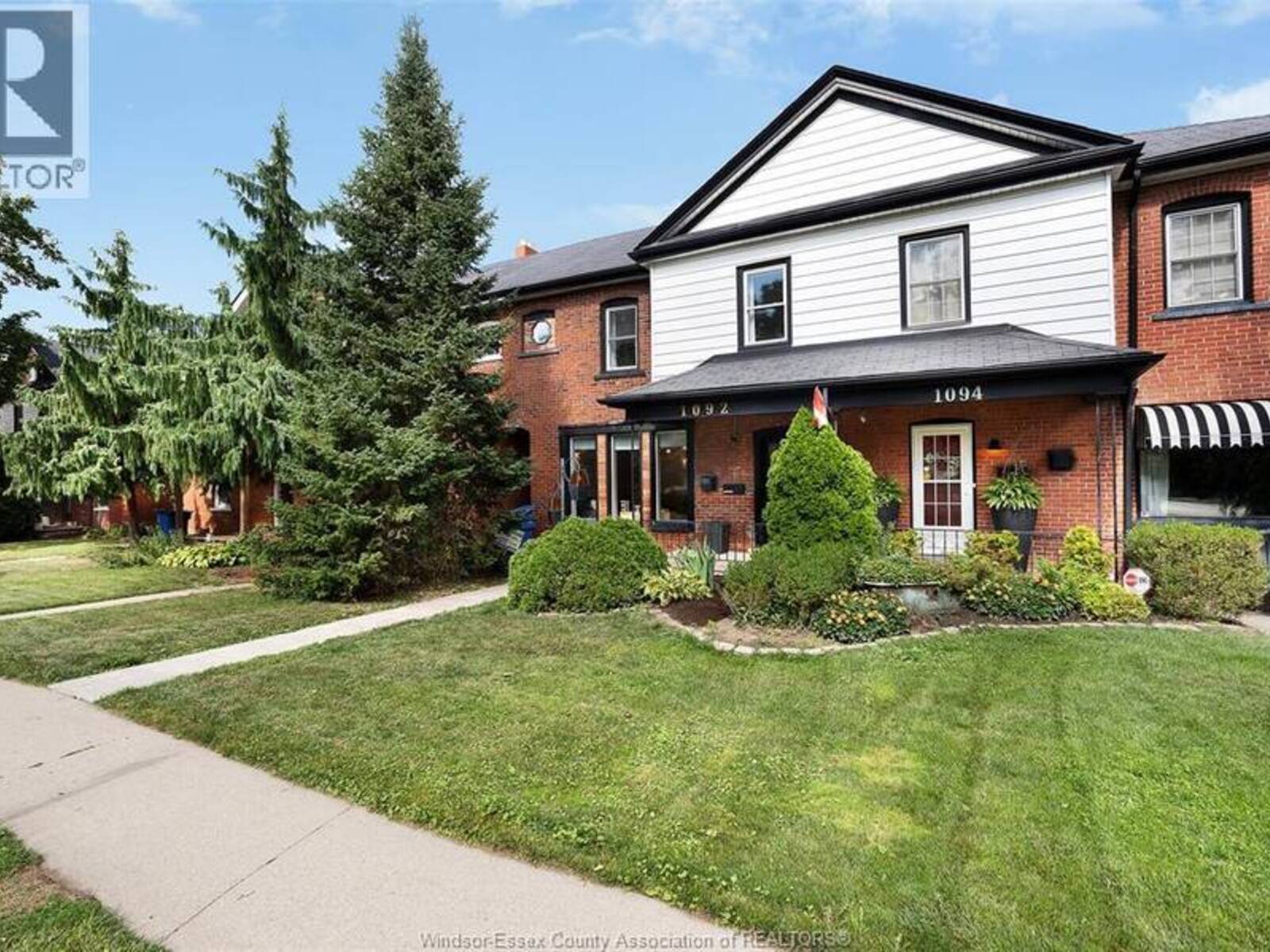 1092 MONMOUTH ROAD, Windsor, Ontario N8Y 3L7