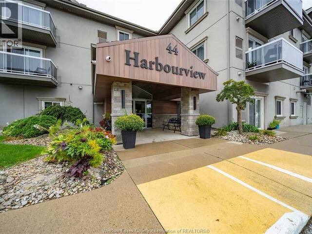 44 ROBSON ROAD Unit# 103 Leamington Ontario, N8H 5E4 - 2 Bedrooms Waterfront Condo For Sale