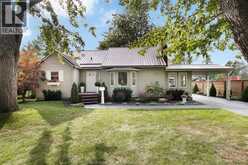 1331 CLOVELLY DRIVE | Kingsville Ontario | Slide Image Three