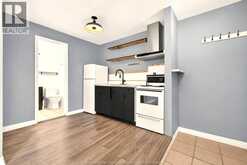 597-599 GILES BOULEVARD East | Windsor Ontario | Slide Image Nineteen
