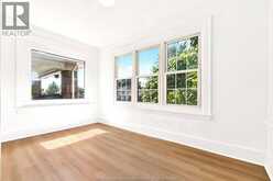 597-599 GILES BOULEVARD East | Windsor Ontario | Slide Image Eight