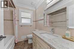 1055 ROSELAND DRIVE South | Windsor Ontario | Slide Image Twenty-five