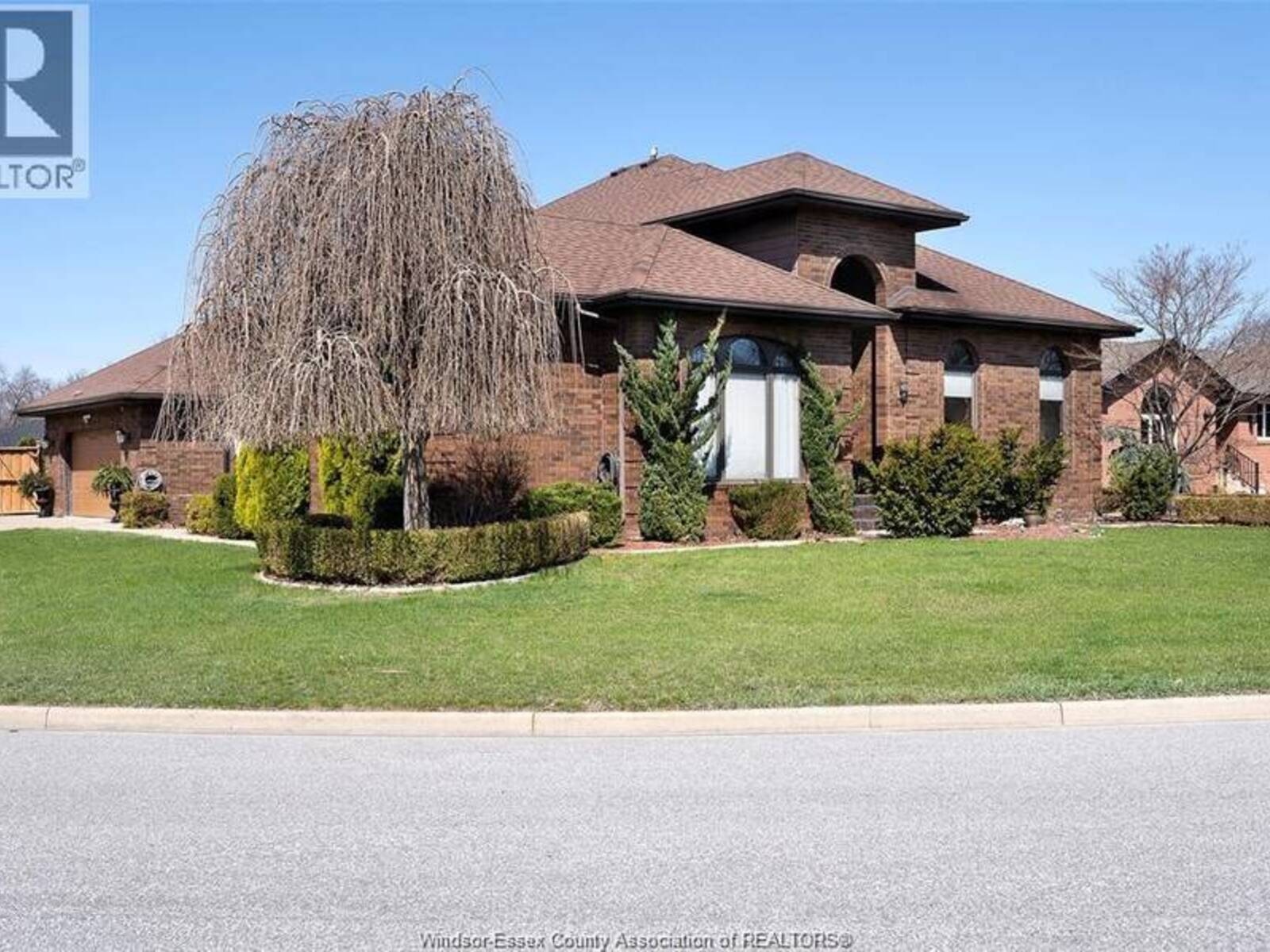 172 POINTE WEST DRIVE, Amherstburg, Ontario N9V 3R6