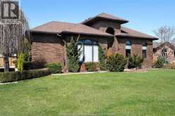 172 POINTE WEST DRIVE | Amherstburg Ontario | Slide Image Four