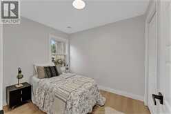 1310 JANETTE | Windsor Ontario | Slide Image Nineteen