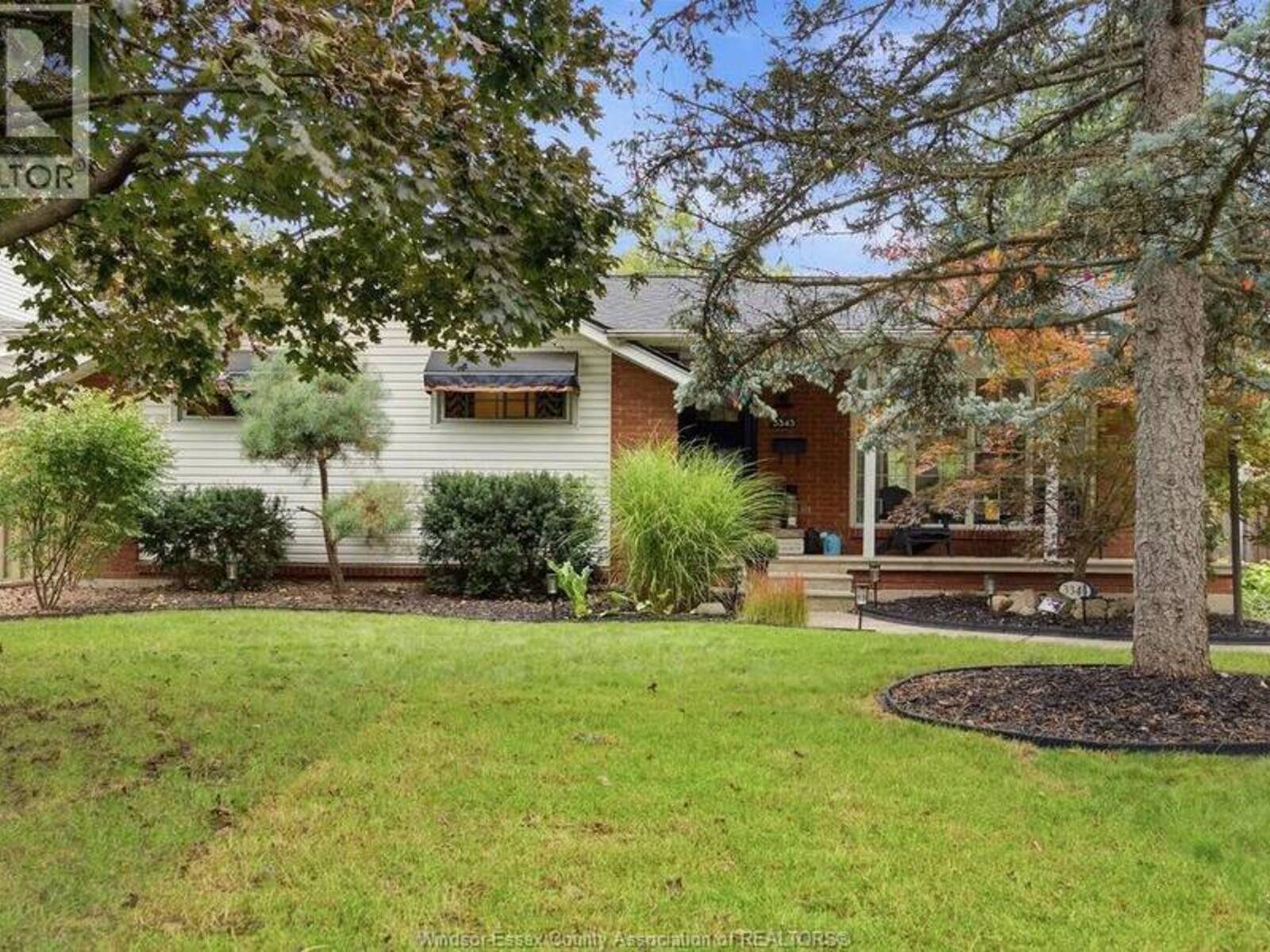 3343 ST PATRICK'S AVENUE, Windsor, Ontario N9E 3H2
