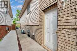2078 ROCKPORT | Windsor Ontario | Slide Image Thirty