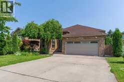 1544 IMPERIAL CRESCENT | Windsor Ontario | Slide Image One