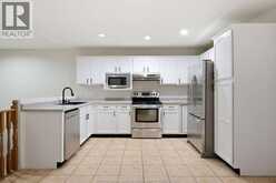 1544 IMPERIAL CRESCENT | Windsor Ontario | Slide Image Eight