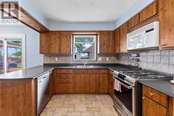 851 County Rd 31 | Lakeshore Ontario | Slide Image Eight