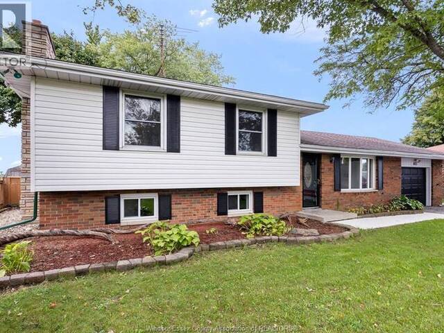 851 County Rd 31 Lakeshore Ontario, N8L 1L7 - 3 Bedrooms Home For Sale