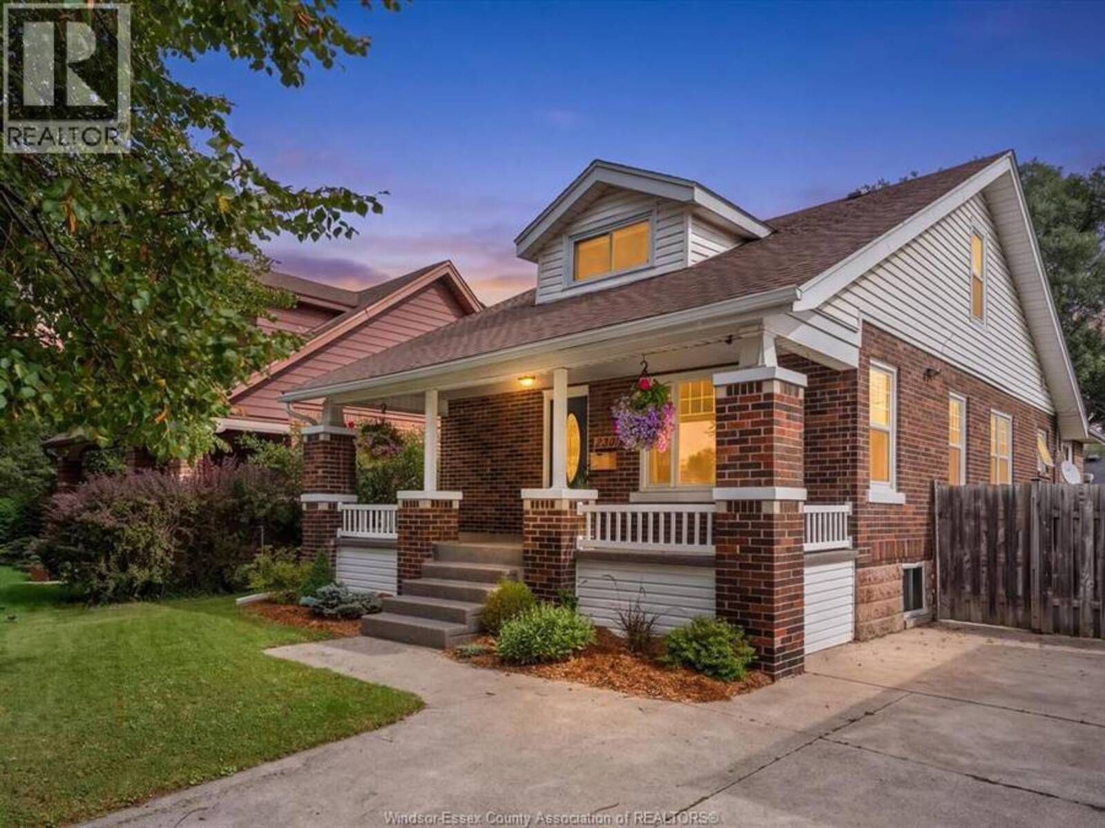 2306 CHILVER ROAD, Windsor, Ontario N8W 2V5