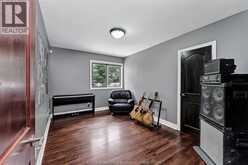 531 ISACK DRIVE | Windsor Ontario | Slide Image Seventeen
