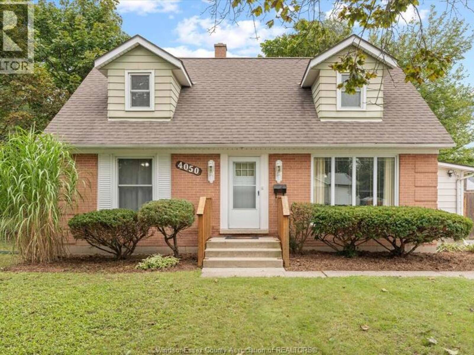 4050 EDEN DRIVE, Windsor, Ontario N9G 2E8