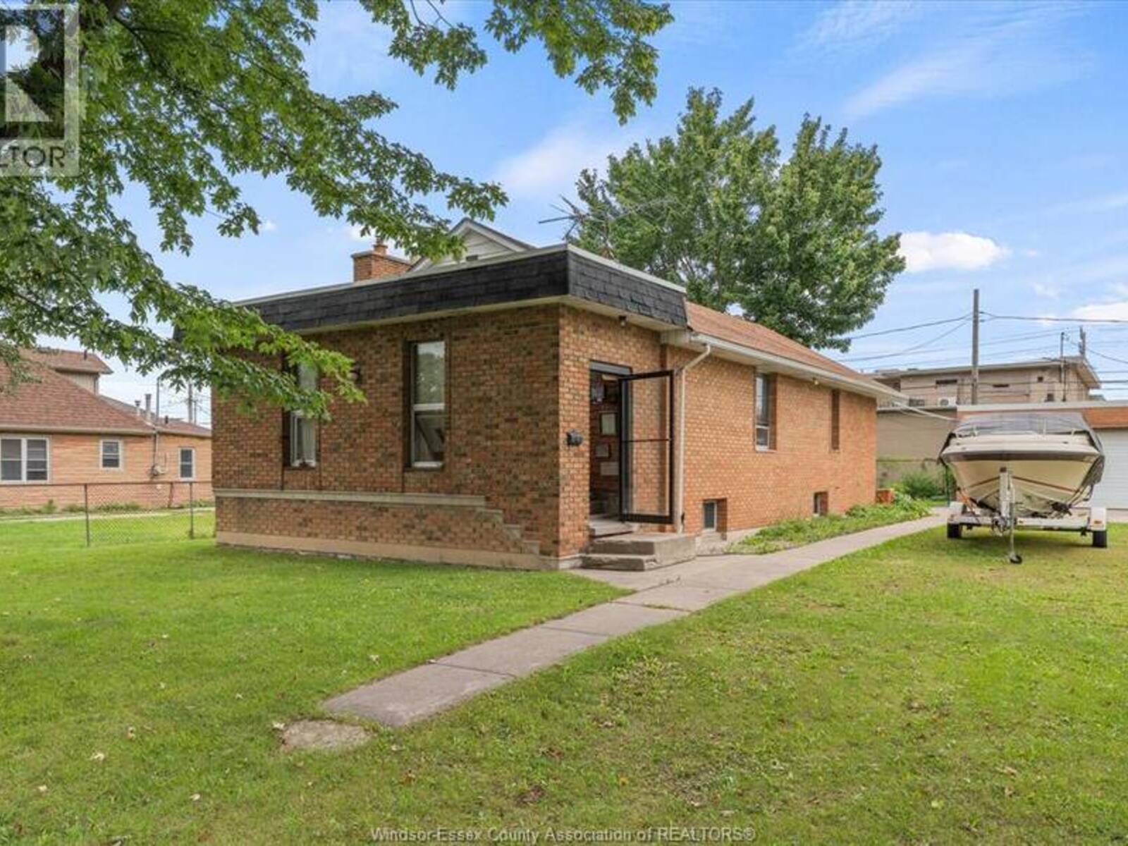 3614 TURNER ROAD, Windsor, Ontario N8W 3N1