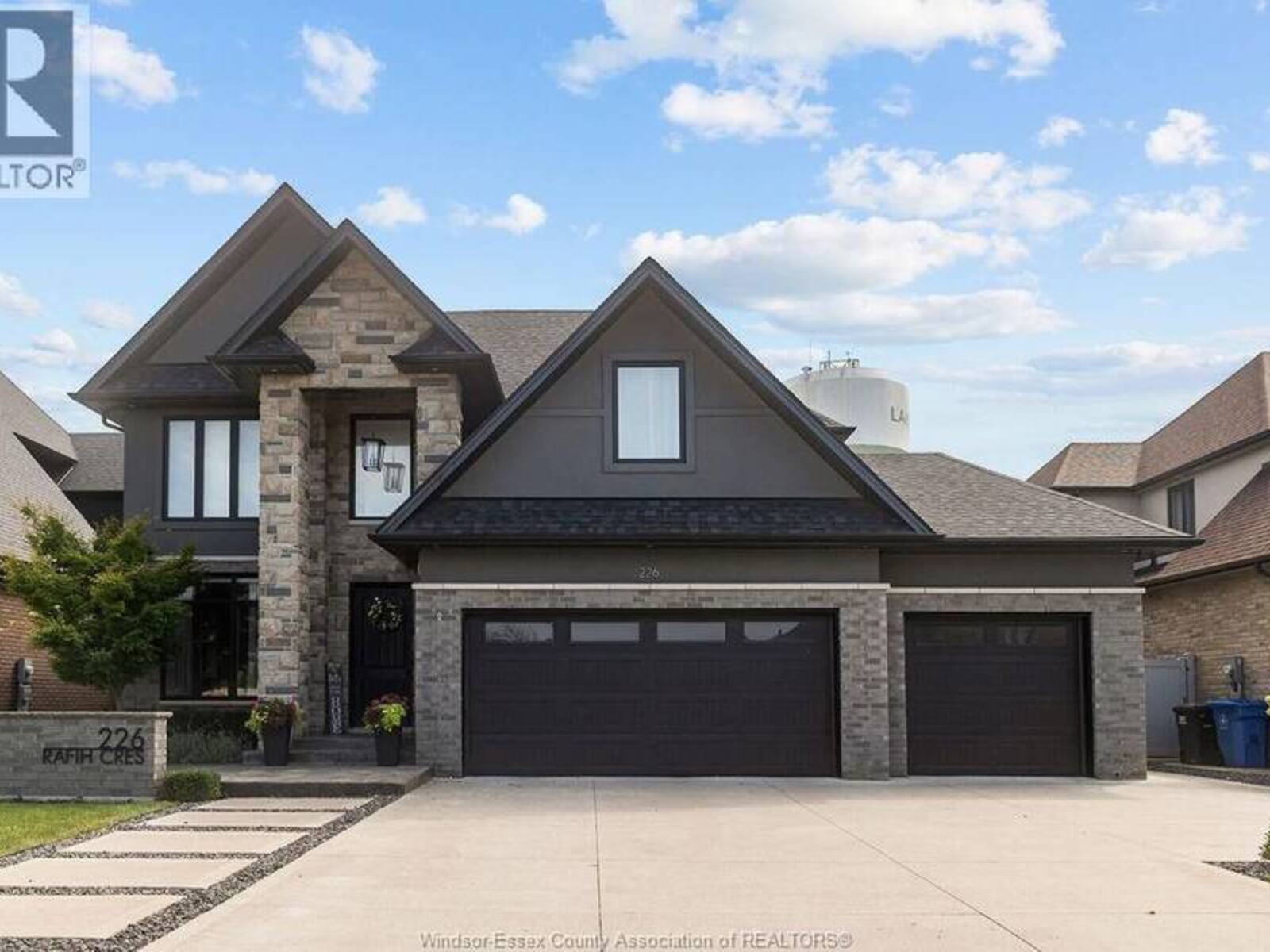 226 RAFIH CRESCENT, Belle River, Ontario N8L 1A5