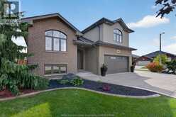 399 POPLAR DRIVE | Belle River Ontario | Slide Image Four
