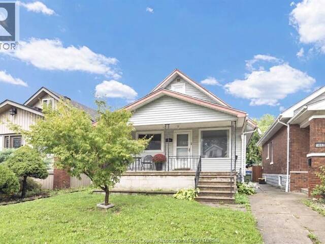 1794 GLADSTONE Windsor Ontario, N8W 2N3 - 3 Bedrooms Home For Sale