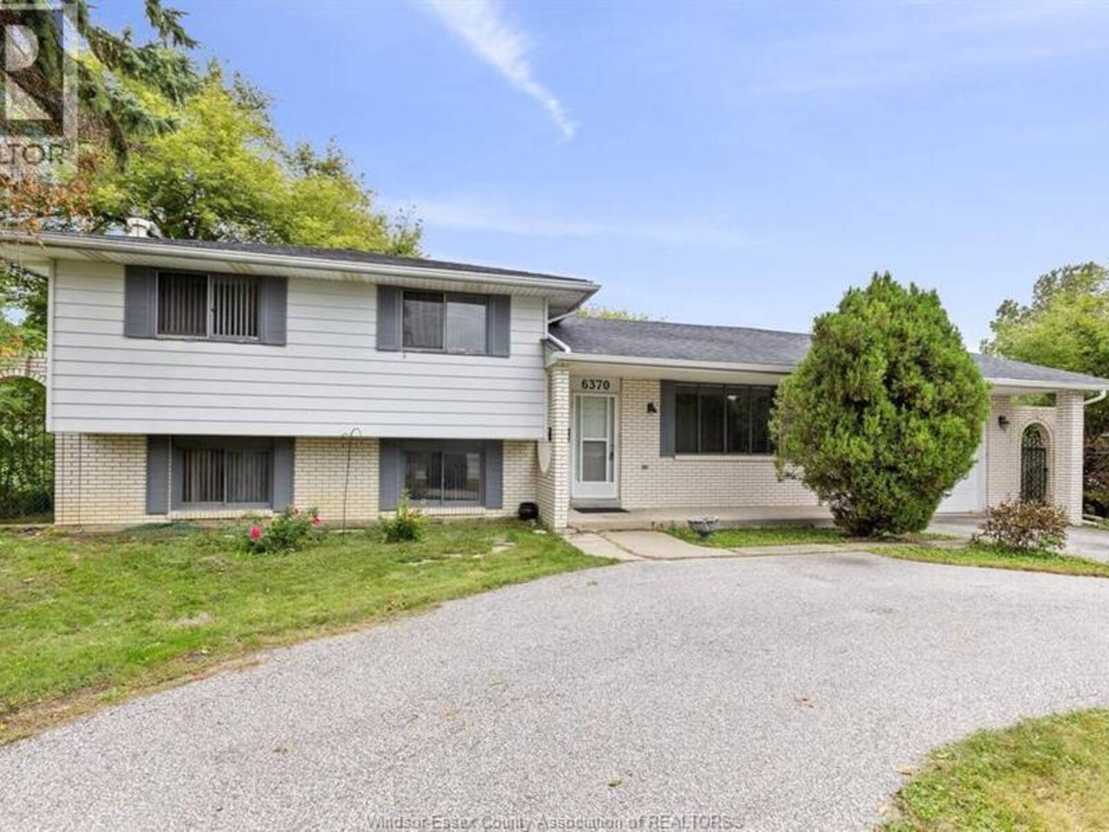 6370 MALDEN ROAD, LaSalle, Ontario N9H 1T3