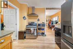 170 INSHES AVENUE | Chatham Ontario | Slide Image Seventeen
