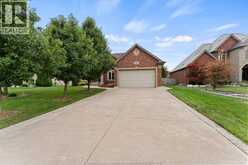 1031 Huntington BOULEVARD | Lakeshore Ontario | Slide Image Three