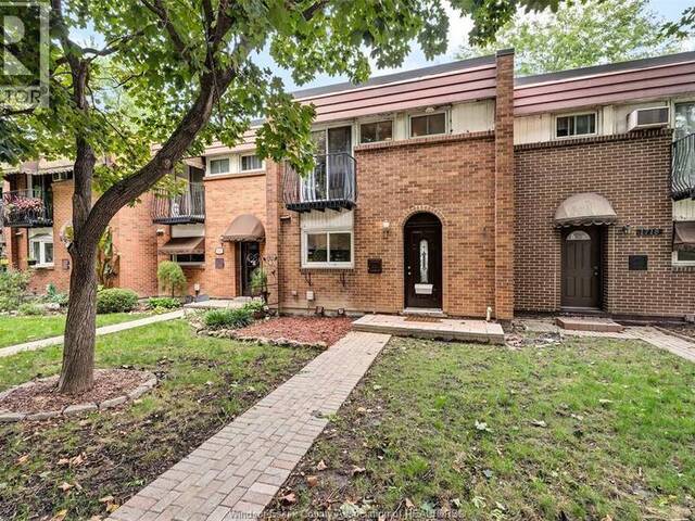 1716 EASTGATE ESTATES Windsor Ontario, N8T 2T2 - 3 Bedrooms Condo For Sale