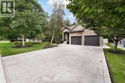 2216 ROXBOROUGH | Windsor Ontario | Slide Image Two