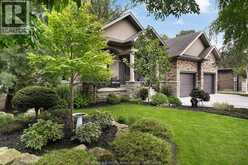 2216 ROXBOROUGH | Windsor Ontario | Slide Image Three