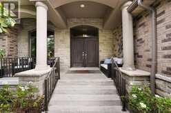 2216 ROXBOROUGH | Windsor Ontario | Slide Image Six