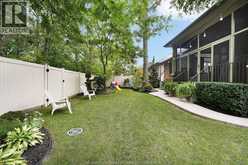 2216 ROXBOROUGH | Windsor Ontario | Slide Image Eleven
