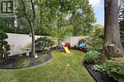 2216 ROXBOROUGH | Windsor Ontario | Slide Image Twelve