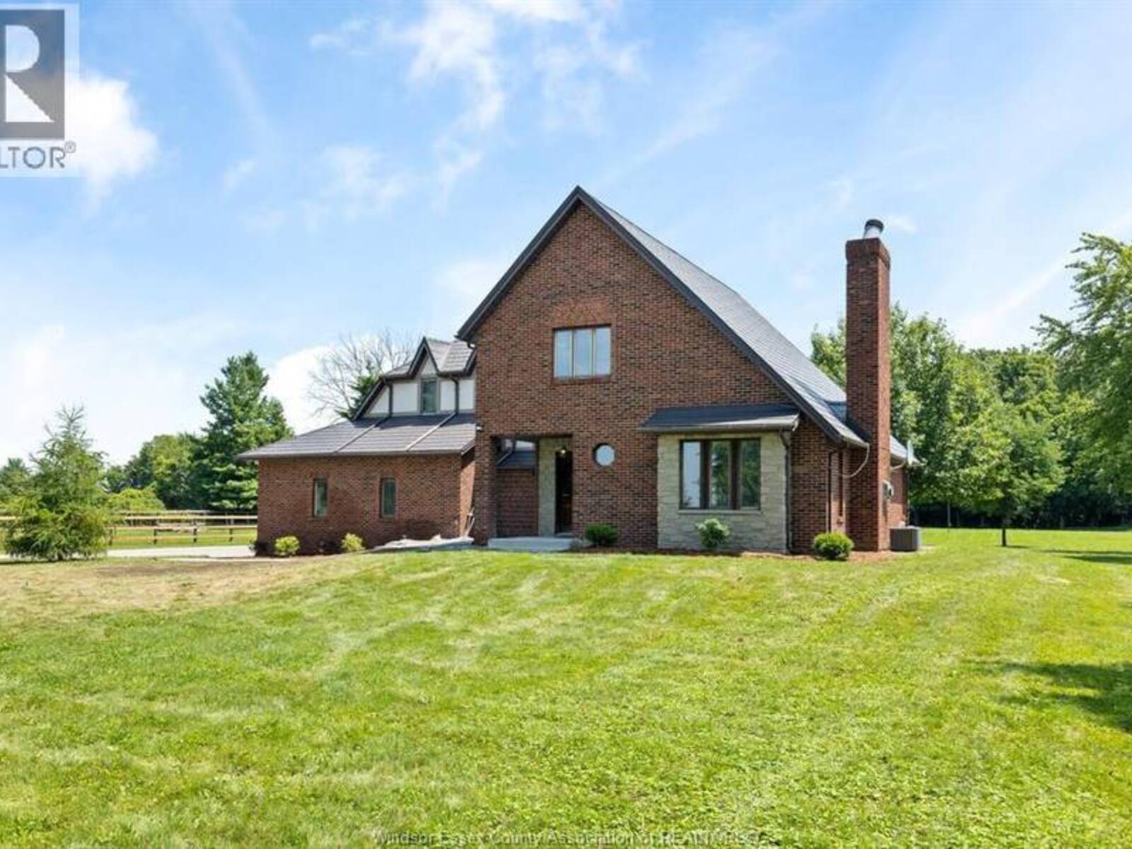 6680 CONCESSION 10, Tecumseh, Ontario N0R 1K0
