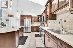 1371 MATTHEW CRESCENT | Lakeshore Ontario | Slide Image Twelve